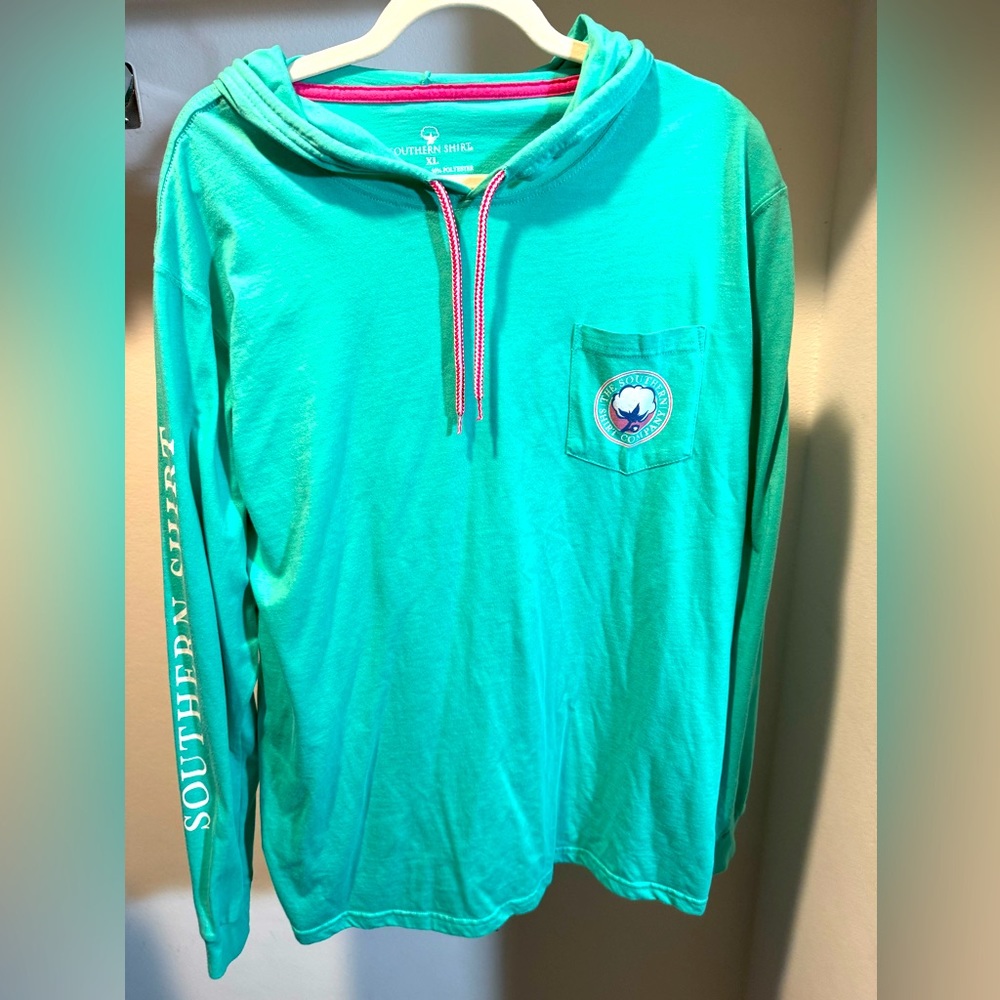 Souther Shirt Long Sleeve with hood - Women’s XL